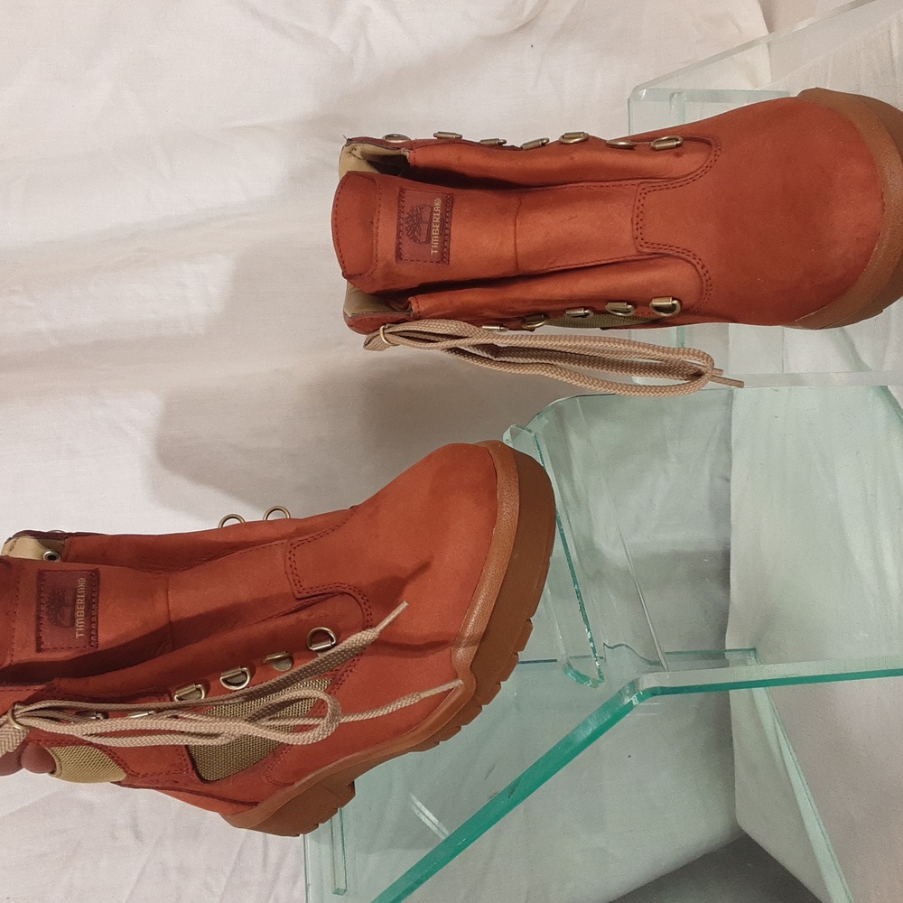 Boots - Picture 2 of 6